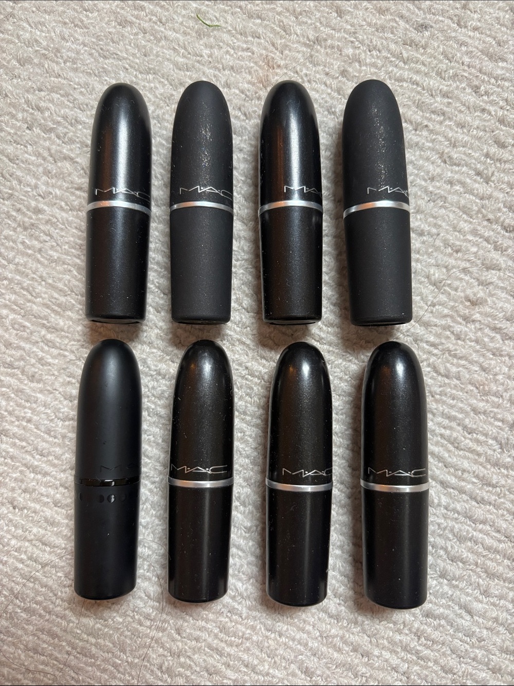 Bundle of 8 MAC Nudes, Pinks, and Red Lipsticks - Picture 2 of 5